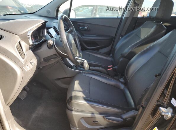 KL7CJLSB8MB328199 2021 CHEVROLET TRAX Black Вид салону спереду