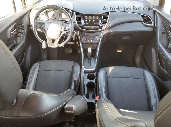 KL7CJLSB8MB328199 2021 CHEVROLET TRAX Black Вид панелі приладів