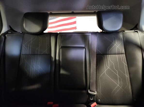 KL7CJPSB6KB814840 2019 CHEVROLET TRAX Серебряный Вид задних сидений