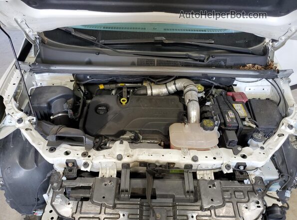 KL7CJPSM3NB562180 2022 CHEVROLET TRAX Белый Вид задней части салона
