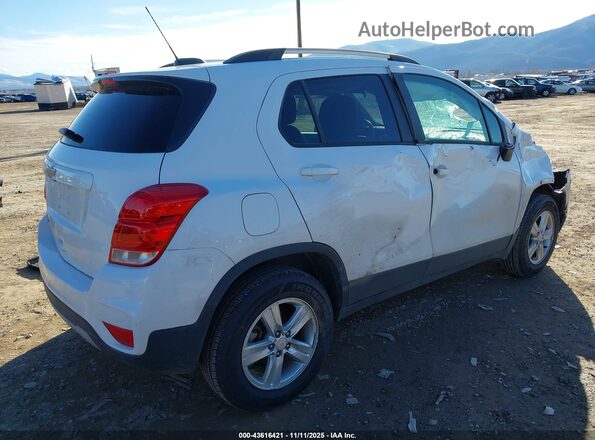 KL7CJPSM8NB569481 2022 CHEVROLET TRAX Белый Задняя правая четверть
