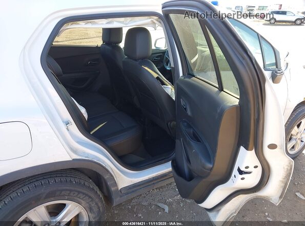 KL7CJPSM8NB569481 2022 CHEVROLET TRAX Белый Вид наклейки с VIN-кодом