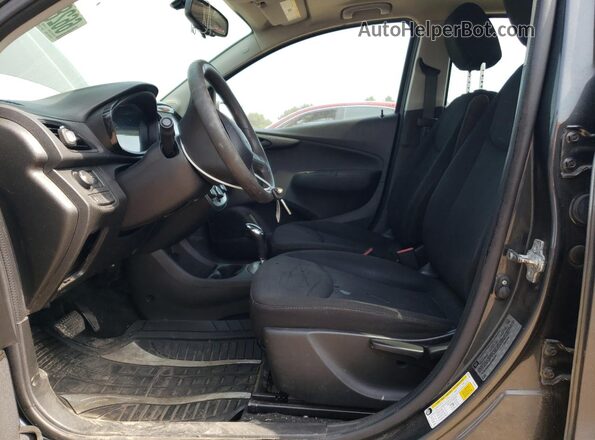 KL8CB6SA0JC480338 2018 CHEVROLET SPARK Серый Вид салона спереди