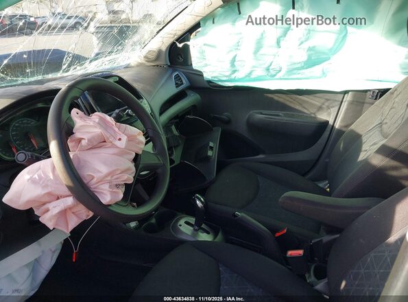 KL8CB6SA6NC030389 2022 CHEVROLET SPARK Dark Blue Вид салона спереди