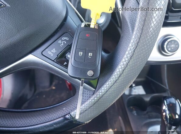 KL8CD6SA0HC758224 2017 CHEVROLET SPARK Красный Вид панели приборов