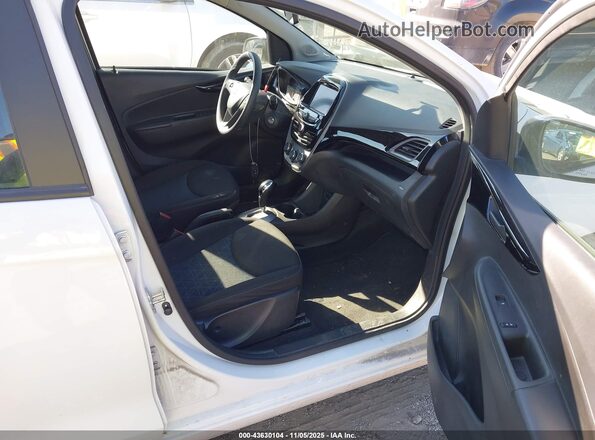 KL8CD6SA0NC039308 2022 CHEVROLET SPARK Белый Вид салона спереди