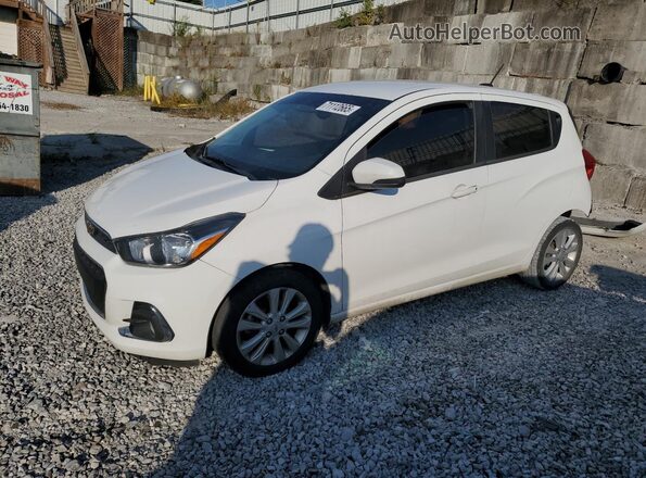 KL8CD6SA7JC475793 2018 CHEVROLET SPARK Белый Передняя левая четверть