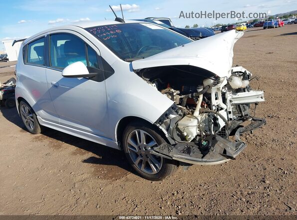 KL8CK6S09GC636070 2016 CHEVROLET SPARK Белый Передняя правая четверть