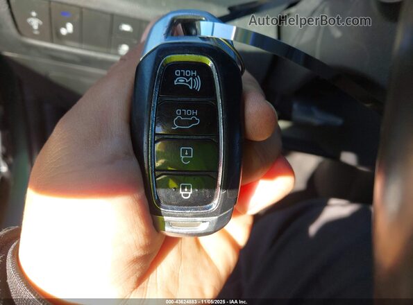 KM8K33AG8LU076958 2020 HYUNDAI KONA ELECTRIC Turquoise Widok deski rozdzielczej