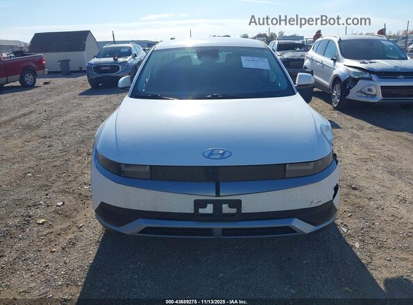 KM8KNDAF7NU109586 2022 HYUNDAI IONIQ 5 Белый Вид панели приборов