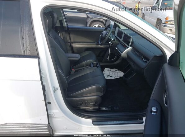 KM8KRDAF2PU134273 2023 HYUNDAI IONIQ 5 Белый Вид салона спереди
