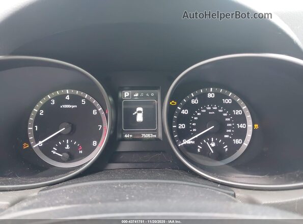 KM8SMDHF8JU271990 2018 HYUNDAI SANTA FE Белый Вид задних сидений