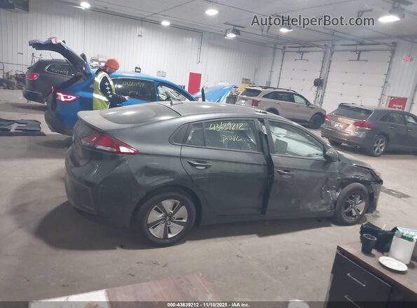 KMHC65LC0LU221444 2020 HYUNDAI IONIQ HYBRID Gray Rear interior view