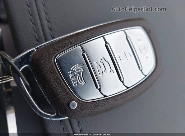 KMHC65LC1MU250307 2021 HYUNDAI IONIQ HYBRID Белый Вид панели приборов