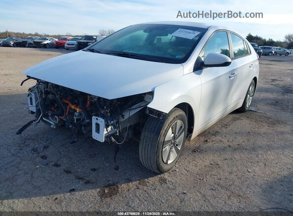 KMHC65LC1MU250307 2021 HYUNDAI IONIQ HYBRID Белый Передняя левая четверть
