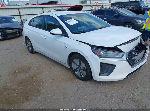 KMHC65LC2LU238830 2020 HYUNDAI IONIQ HYBRID Белый Передняя правая четверть