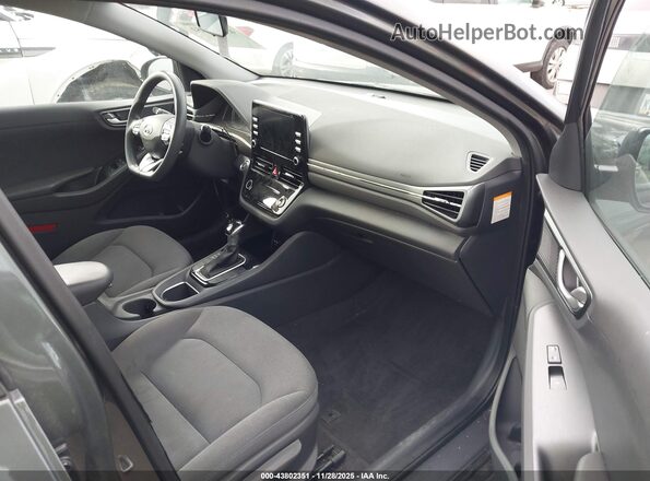 KMHC65LC2NU276884 2022 HYUNDAI IONIQ HYBRID Серый Вид салона спереди