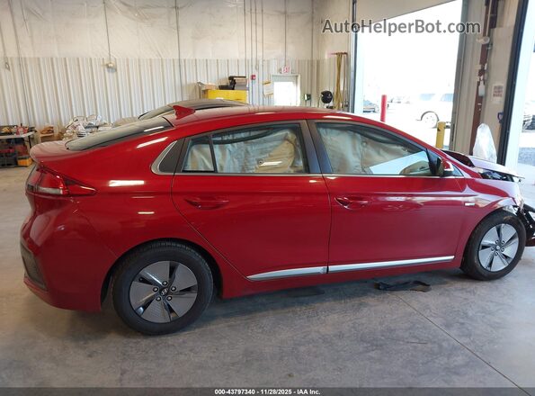 KMHC75LC4LU206989 2020 HYUNDAI IONIQ HYBRID Red უკანა სალონის ხედი