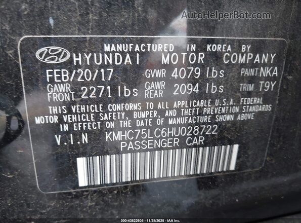 KMHC75LC6HU028722 2017 HYUNDAI IONIQ HYBRID Black Vista del compartimento del motor