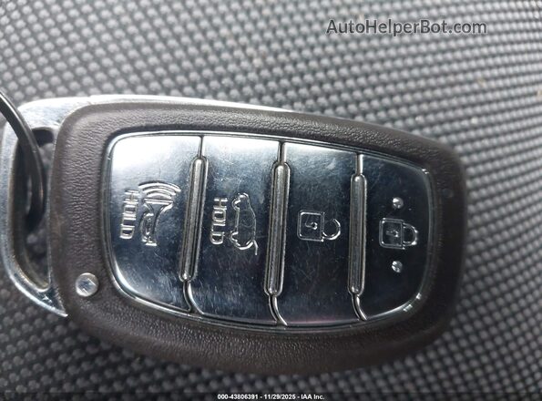 KMHC75LC8JU103944 2018 HYUNDAI IONIQ HYBRID Серый Вид панели приборов