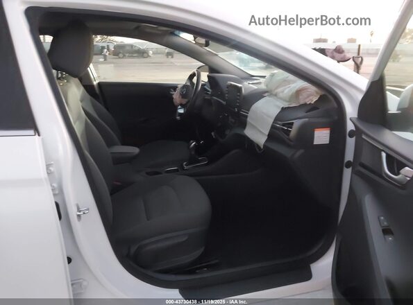KMHC85LC8LU239720 2020 HYUNDAI IONIQ HYBRID White Front interior view