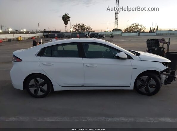 KMHC85LC8LU239720 2020 HYUNDAI IONIQ HYBRID White Rear interior view