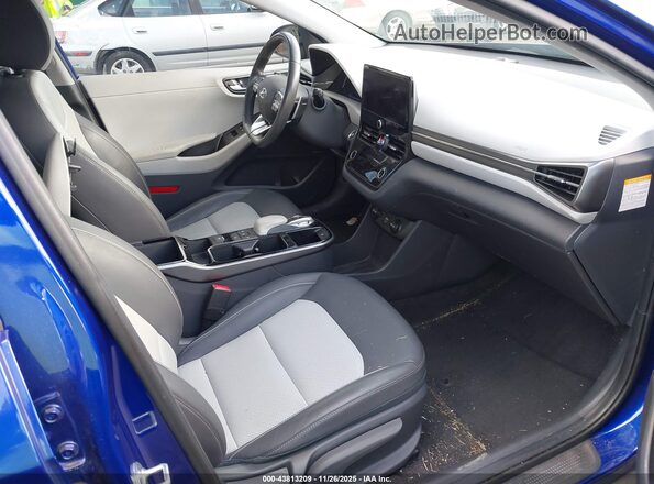 KMHC85LJ5LU061537 2020 HYUNDAI IONIQ ELECTRIC Blue Widok wnętrza z przodu