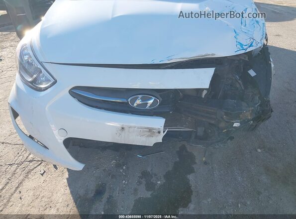 KMHCT4AE3HU336599 2017 HYUNDAI ACCENT White Вид спереду