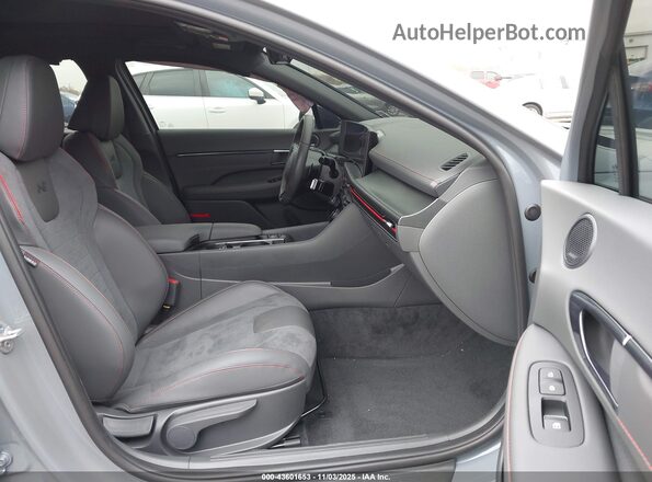 KMHL54JC2TA528017 2026 HYUNDAI SONATA Gray წინა სალონის ხედი