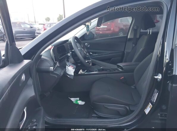 KMHLL4DG9SU853300 2025 HYUNDAI ELANTRA Black Front interior view