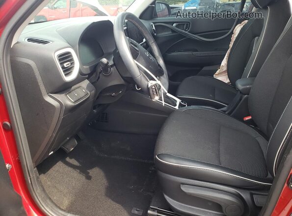 KMHRC8A37RU325140 2024 HYUNDAI VENUE Красный Вид салона спереди