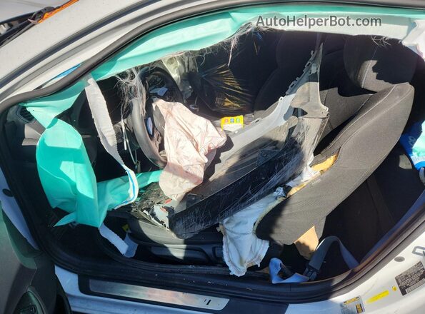 KMHT36AH2LU005446 2020 HYUNDAI VELOSTER White Widok wnętrza z przodu