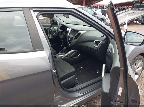 KMHTC6AD2GU270399 2016 HYUNDAI VELOSTER Gray Вид салону спереду