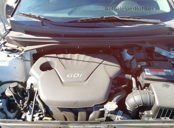 KMHTC6AD5HU309889 2017 HYUNDAI VELOSTER Белый Вид сзади