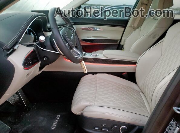 KMUMCDTC9PU114973 2023 GENESIS GV70 Фиолетовый Вид салона спереди