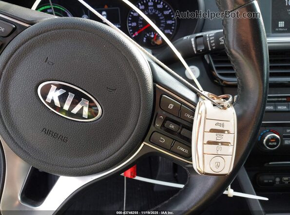 KNAGT4LE1J5021641 2018 KIA OPTIMA HYBRID Черный Вид панели приборов