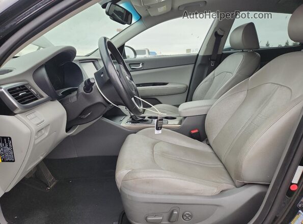 KNAGV4LD7H5010932 2017 KIA OPTIMA Черный Вид салона спереди