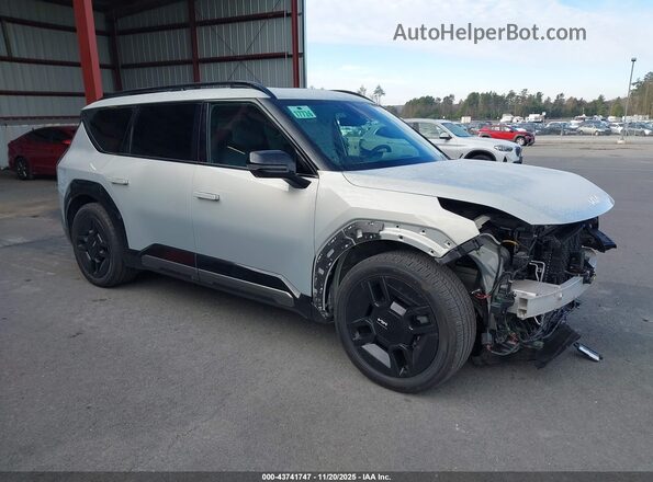 KNDAEFS53R6027916 2024 KIA EV9 Серый Передняя правая четверть