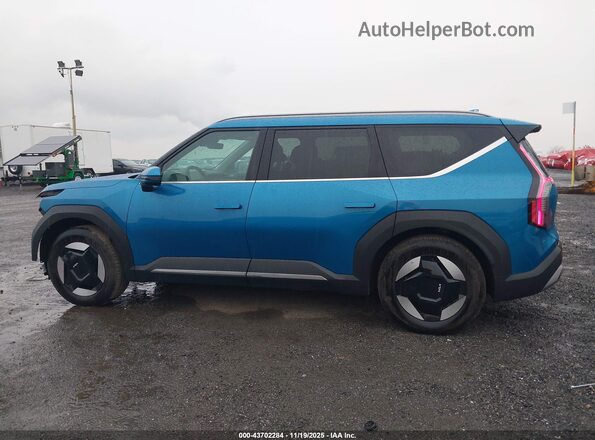 KNDAFFS53R6045930 2024 KIA EV9 Синий Панорамный вид салона 360°