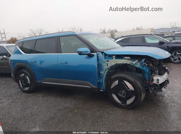 KNDAFFS53R6045930 2024 KIA EV9 Синий Вид задней части салона
