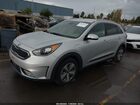 2019 Kia Niro Plug-in Hybrid Ex Silver vin: KNDCD3LD2K5254526