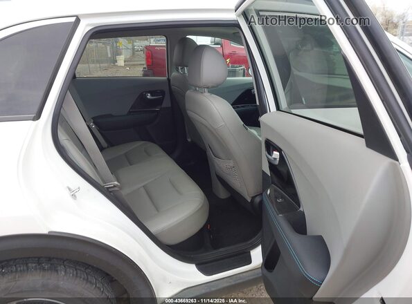 KNDCE3LC1M5482282 2021 KIA NIRO Белый Вид наклейки с VIN-кодом