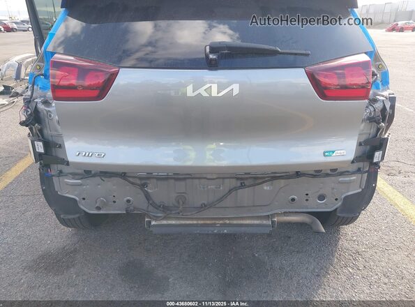 KNDCM3LD7N5545527 2022 KIA NIRO PLUG-IN HYBRID Silver 