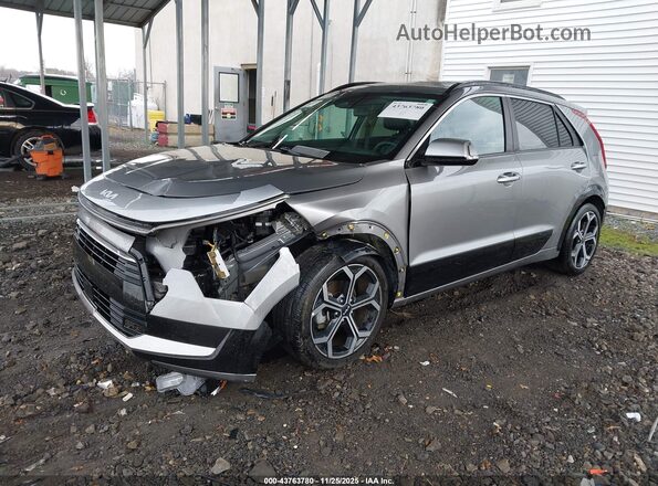 KNDCR3LE2P5044235 2023 KIA NIRO Серый Передняя левая четверть