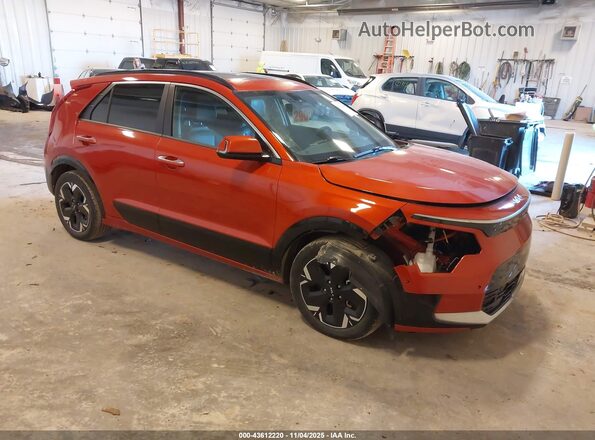 KNDCT3L11P5031636 2023 KIA NIRO EV Оранжевый Передняя правая четверть