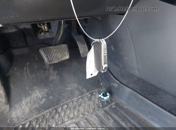 KNDCT3LE2R5123893 2024 KIA NIRO Gray Vista del salpicadero