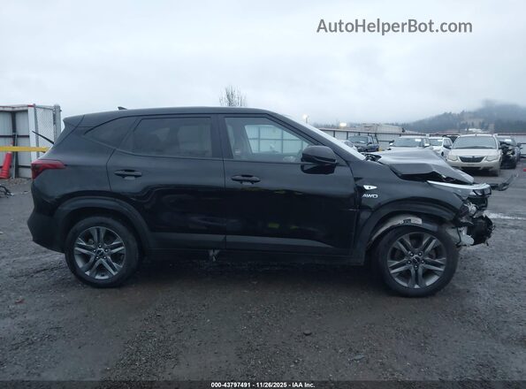 KNDEPCAA2N7315956 2022 KIA SELTOS Black Вид задньої частини салону