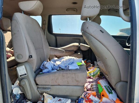 KNDMA5C17G6186689 2016 KIA SEDONA Белый Вид задней части салона
