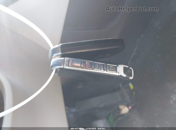 KNDNE5H36P6270635 2023 KIA CARNIVAL MPV Gray Widok deski rozdzielczej
