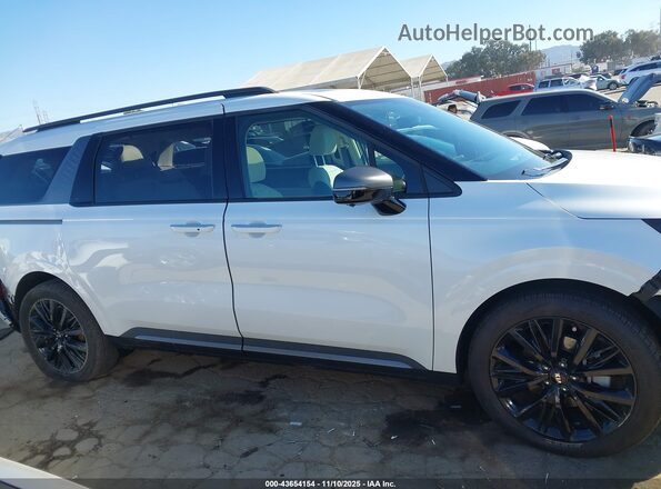 KNDNE5KA9T6086047 2026 KIA CARNIVAL MPV HYBRID Белый Панорамный вид салона 360°